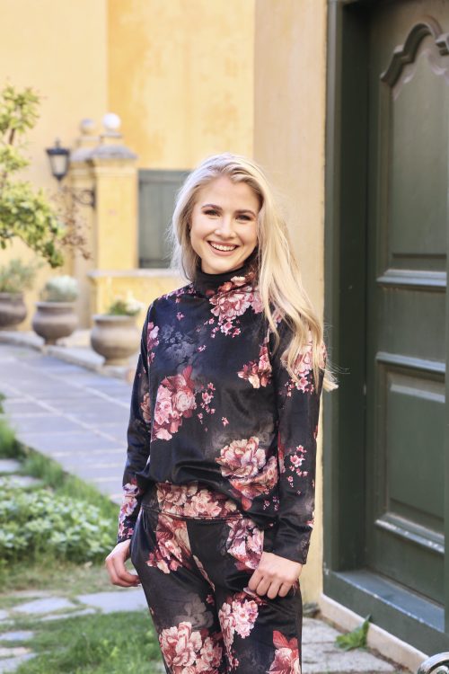 Turtleneck Velvet Top